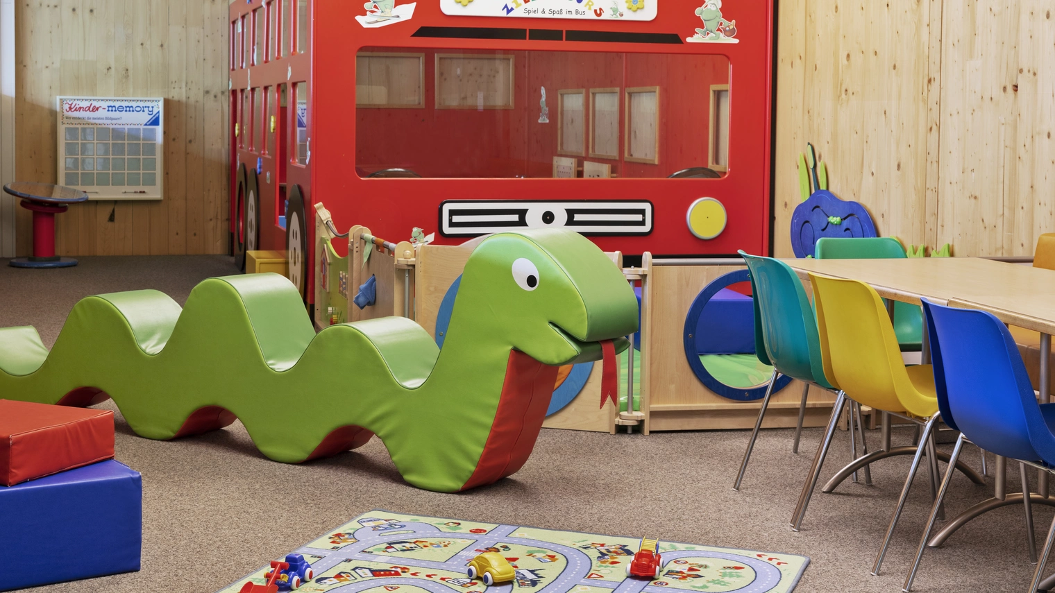 Indoor Spielraum Für Minis - Natürlich HELL Camping & Aparthotel