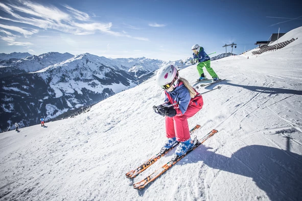 Skiing with children, Spieljoch, Fügen | © Erste Ferienregion im Zillertal / Andi Frank